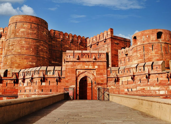The immense beauty of agra fort